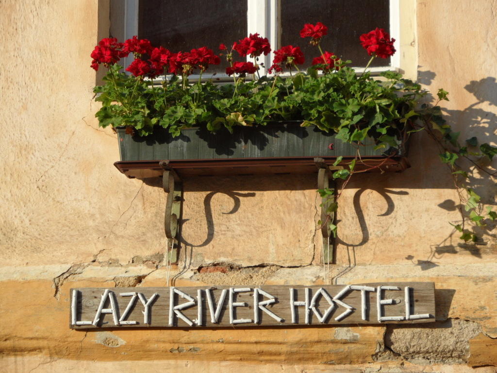 Lazy River Hostelロケト エクステリア 写真